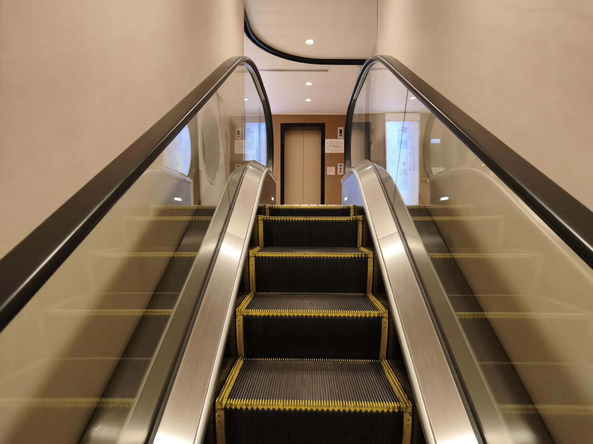 エスカレーター